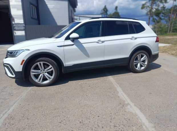 Volkswagen Tiguan Allspace II Рестайлинг, 2021, пробег 52000 км