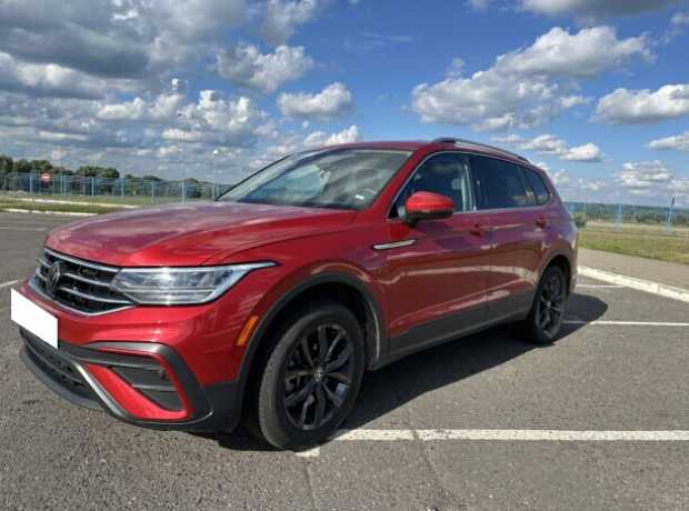 Volkswagen Tiguan Allspace II Рестайлинг, 2021, пробег 53000 км