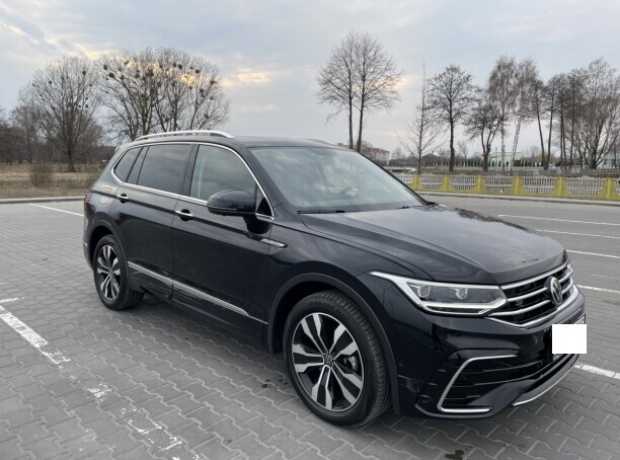 Volkswagen Tiguan Allspace II Рестайлинг, 2022, пробег 21000 км