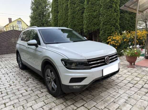 Volkswagen Tiguan II, 2019, пробег 182000 км