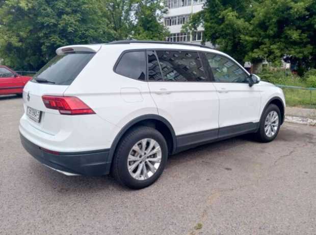 Volkswagen Tiguan II, 2019, пробег 70000 км
