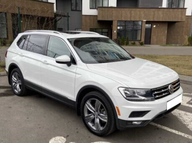 Volkswagen Tiguan II, 2021, пробег 130000 км