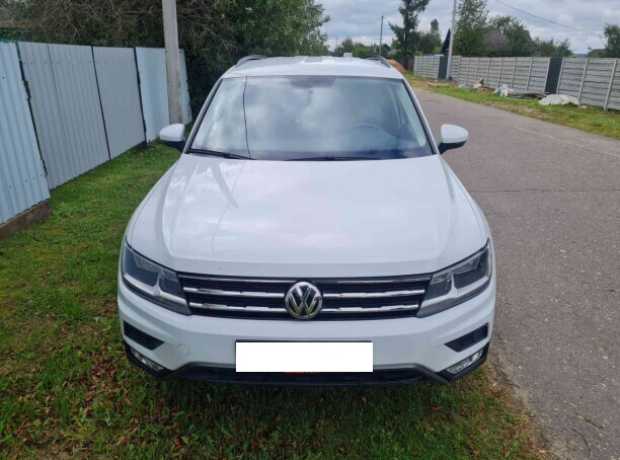 Volkswagen Tiguan II, 2021, пробег 42000 км
