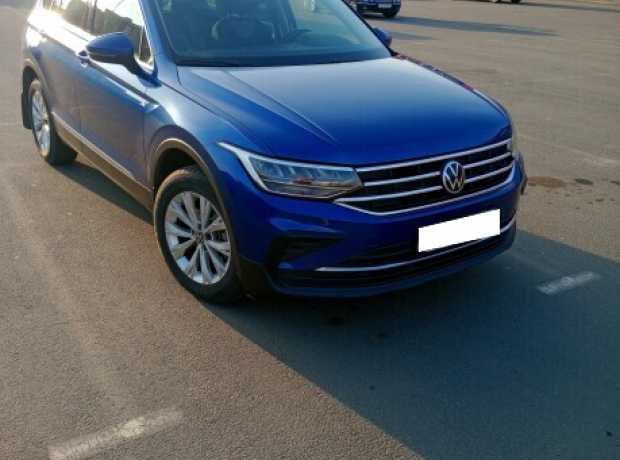Volkswagen Tiguan II Рестайлинг, 2021, пробег 180000 км