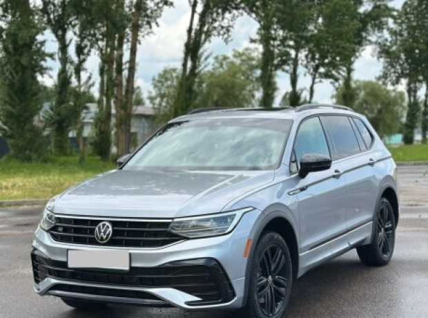 Volkswagen Tiguan II Рестайлинг, 2021, пробег 23000 км