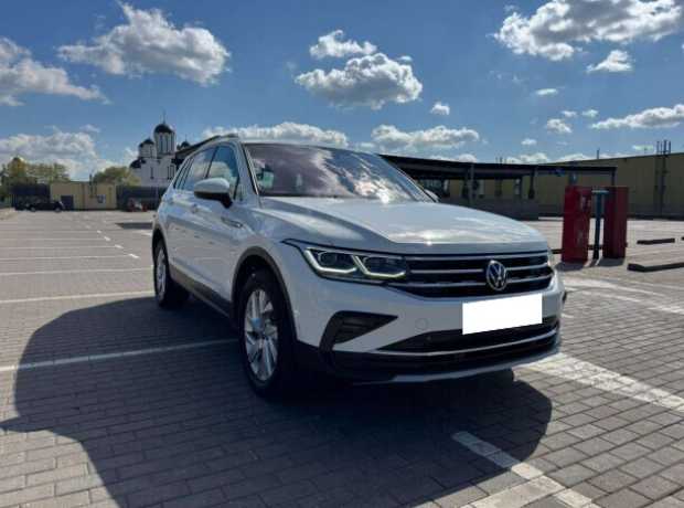 Volkswagen Tiguan II Рестайлинг, 2021, пробег 230000 км