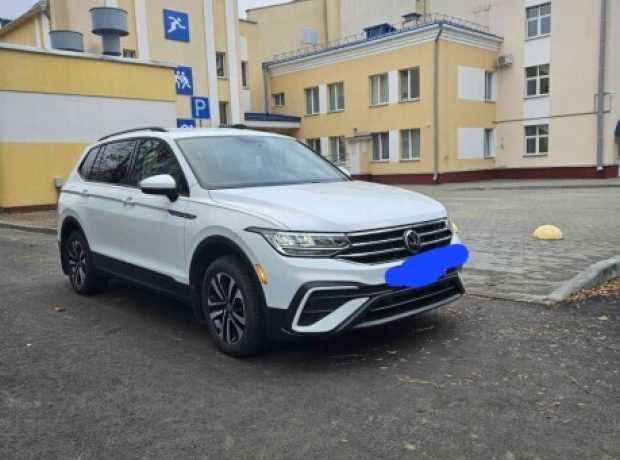 Volkswagen Tiguan II Рестайлинг, 2021, пробег 43200 км