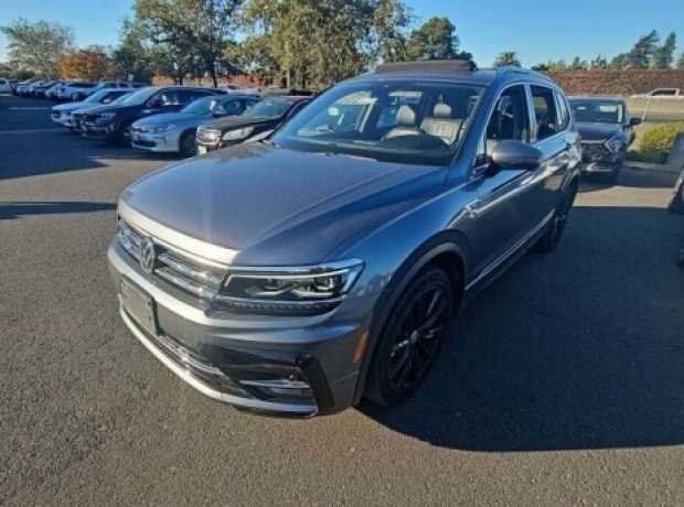 Volkswagen Tiguan II Рестайлинг, 2021, пробег 54000 км