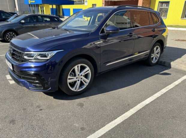 Volkswagen Tiguan II Рестайлинг, 2021, пробег 70000 км
