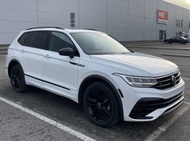 Volkswagen Tiguan II Рестайлинг, 2022, пробег 49950 км