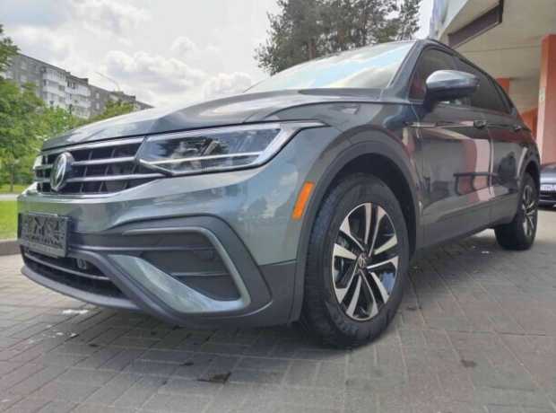 Volkswagen Tiguan II Рестайлинг, 2023, пробег 2500 км