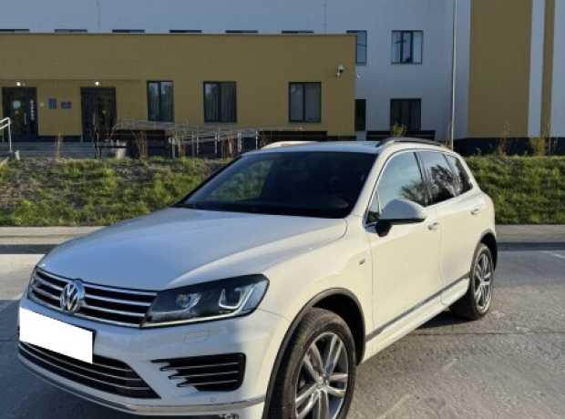 Volkswagen Touareg II  Рестайлинг, 2016, пробег 235055 км
