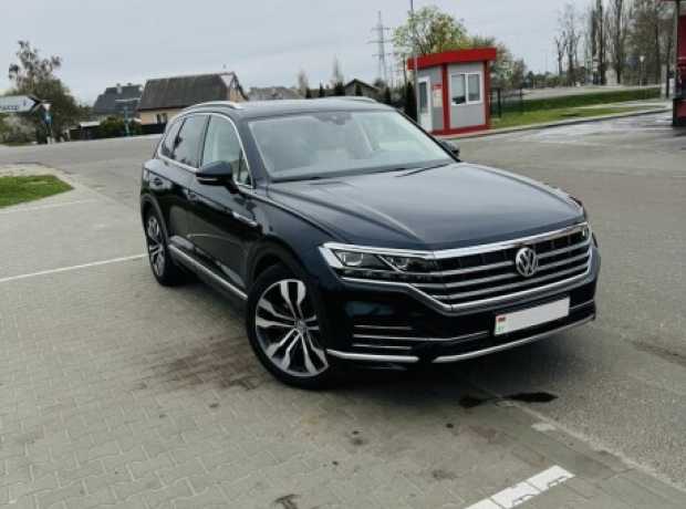 Volkswagen Touareg III, 2019, пробег 189754 км Volkswagen Touareg III, 2019, пробег 189754 км