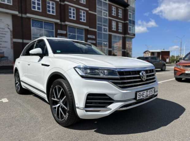 Volkswagen Touareg III, 2020, пробег 93000 км Volkswagen Touareg III, 2020, пробег 93000 км