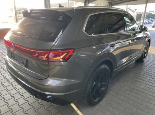 Volkswagen Touareg III  Рестайлинг, 2024, пробег 31000 км