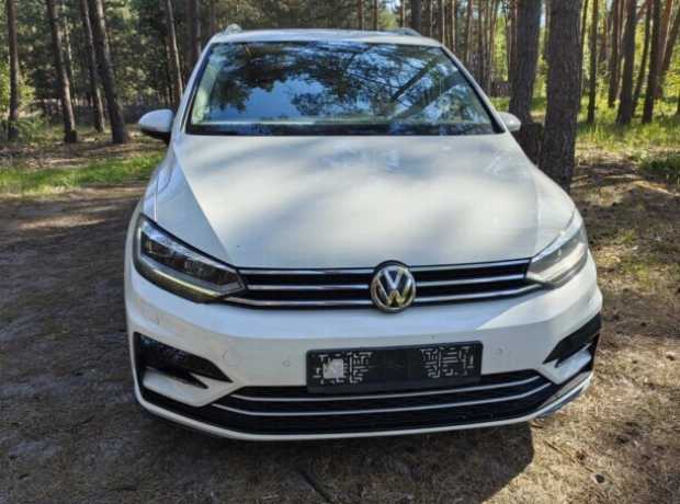 Volkswagen Touran II, 2018, пробег 180000 км