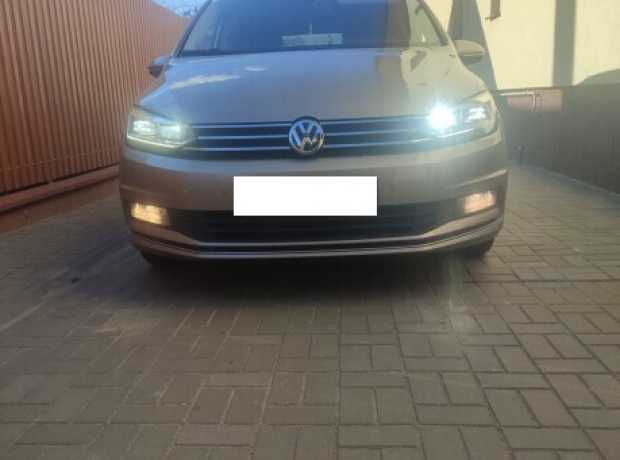 Volkswagen Touran II, 2018, пробег 189500 км Volkswagen Touran II, 2018, пробег 189500 км