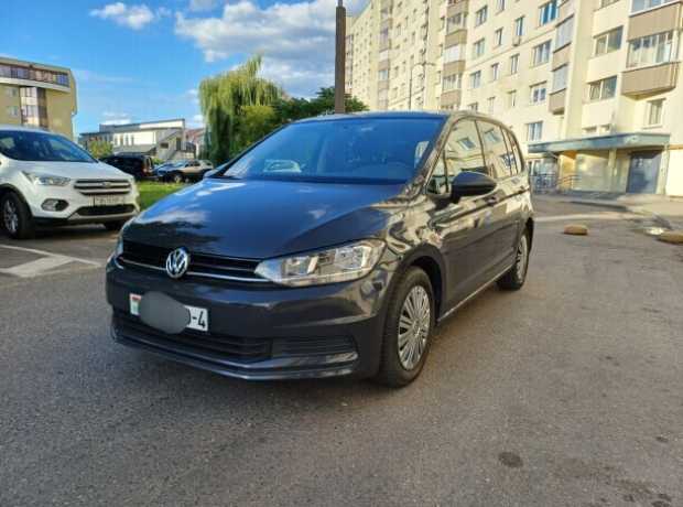 Volkswagen Touran II, 2019, пробег 143000 км