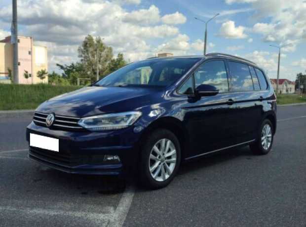 Volkswagen Touran II, 2019, пробег 223900 км Volkswagen Touran II, 2019, пробег 223900 км