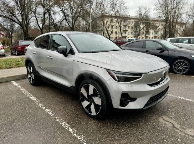 Volvo C40 I