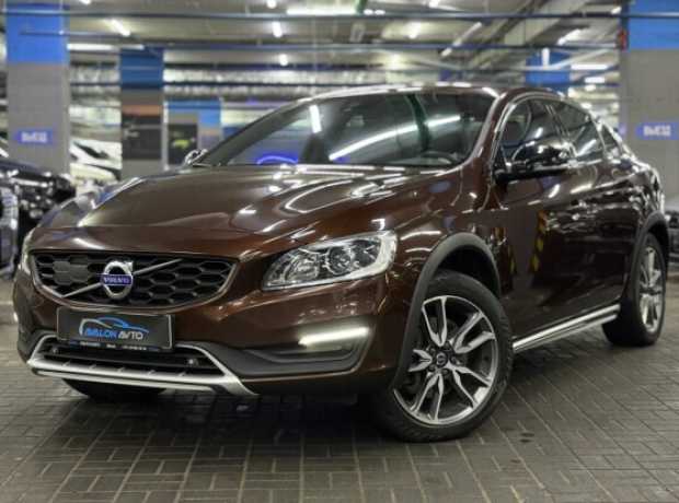 Volvo S60 Cross Country , 2018, пробег 186511 км