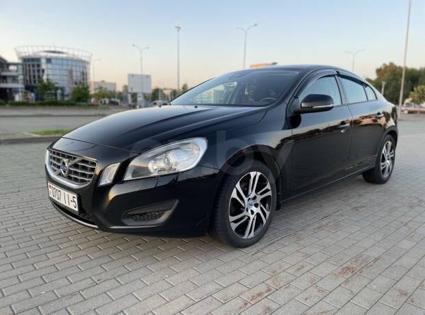 Volvo S60 II