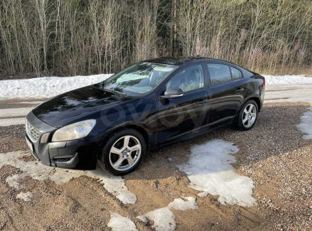 Volvo S60 II