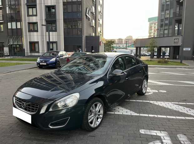 Volvo S60 II