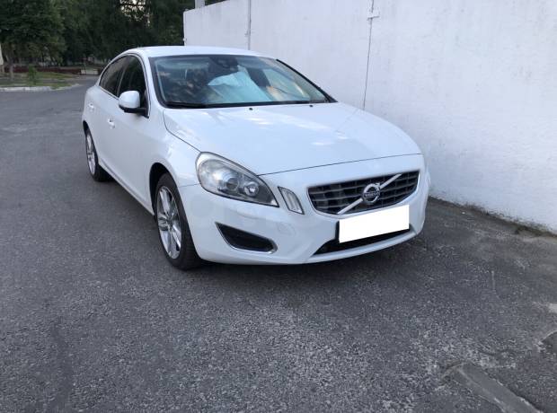 Volvo S60 II