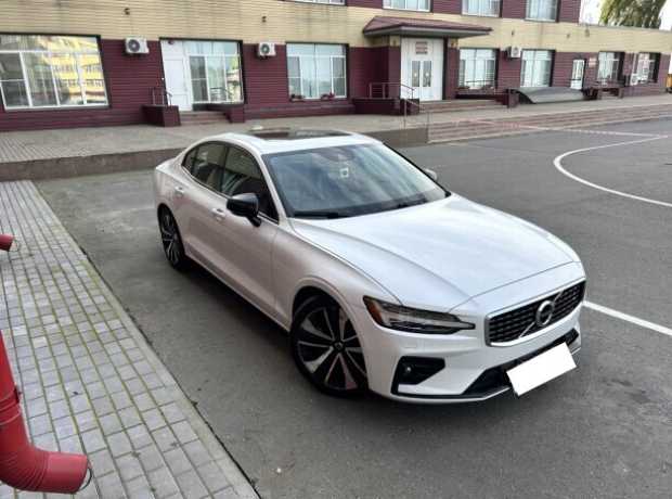 Volvo S60 III, 2022, пробег 33500 км