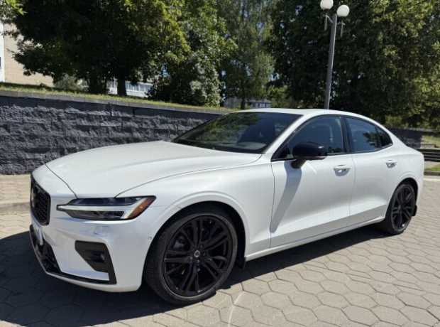 Volvo S60 III, 2023, пробег 22000 км