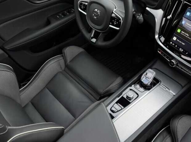 Volvo S60 III, 2024, пробег 1100 км
