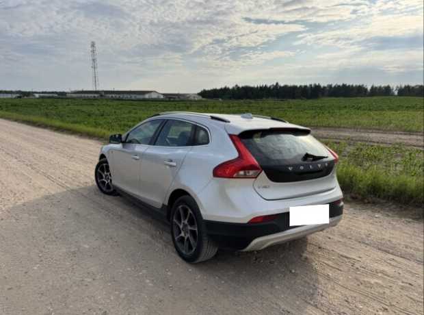 Volvo V40 Cross Country I, 2015, пробег 233313 км
