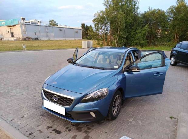 Volvo V40 Cross Country I