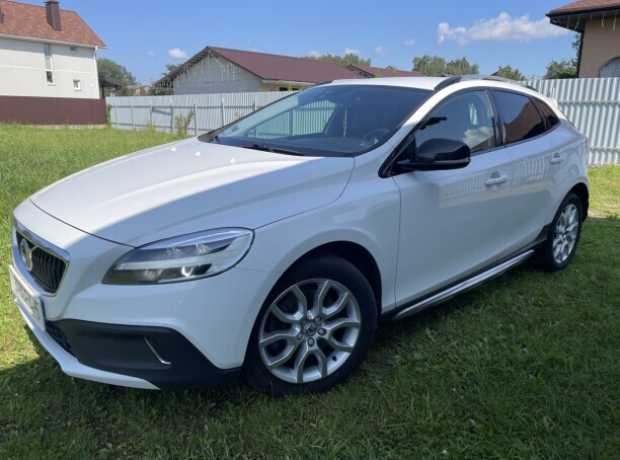 Volvo V40 Cross Country I  Рестайлинг, 2017, пробег 320000 км