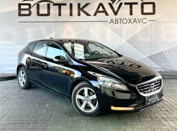 Volvo V40 II