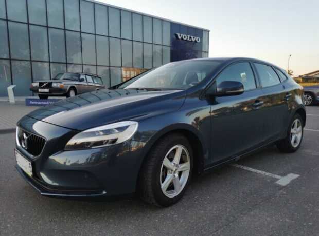 Volvo V40 II  Рестайлинг, 2018, пробег 277000 км