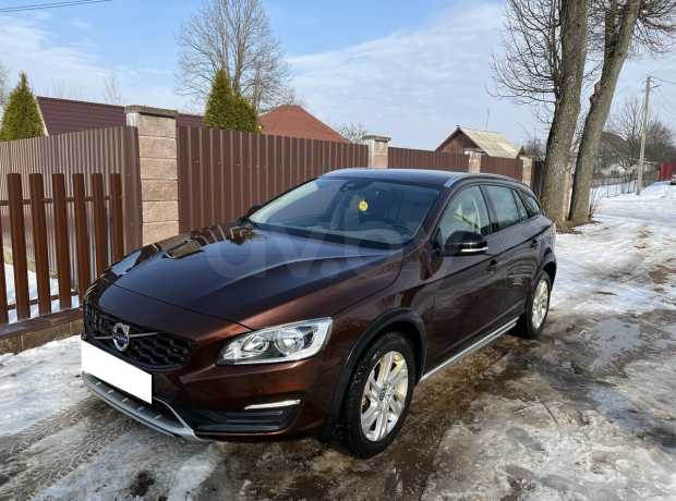 Volvo V60 Cross Country I