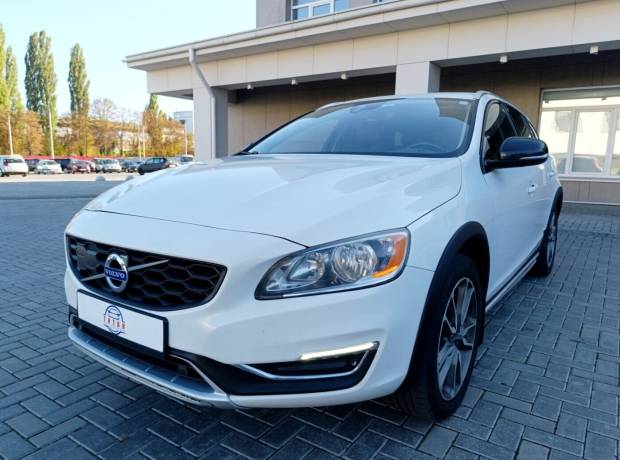 Volvo V60 Cross Country I