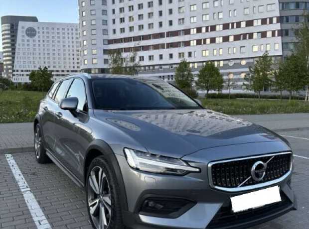 Volvo V60 Cross Country II, 2019, пробег 199000 км