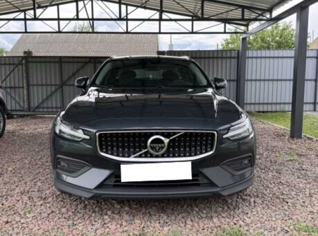 Volvo V60 Cross Country II, 2019, пробег 292000 км