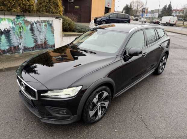 Volvo V60 Cross Country II, 2020, пробег 181500 км