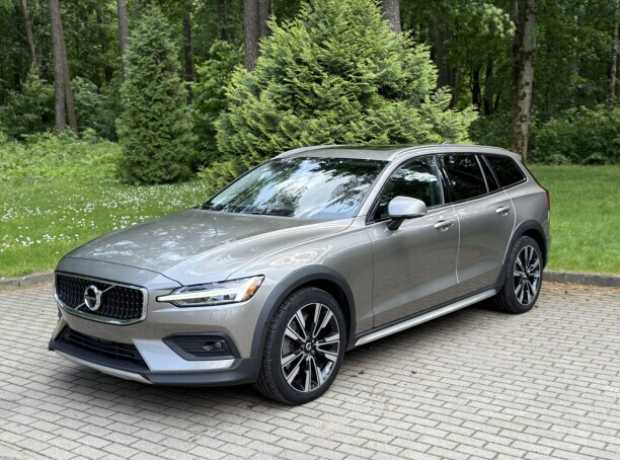 Volvo V60 Cross Country II, 2020, пробег 77500 км