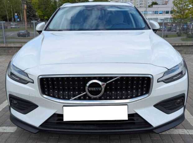 Volvo V60 Cross Country II, 2020, пробег 81000 км