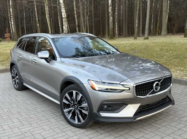 Volvo V60 Cross Country II