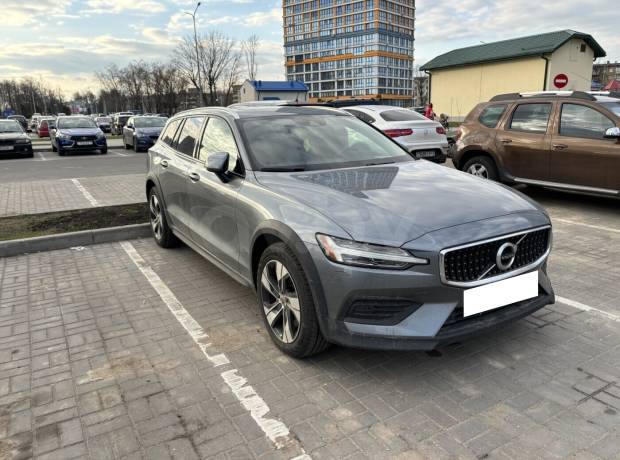 Volvo V60 Cross Country II