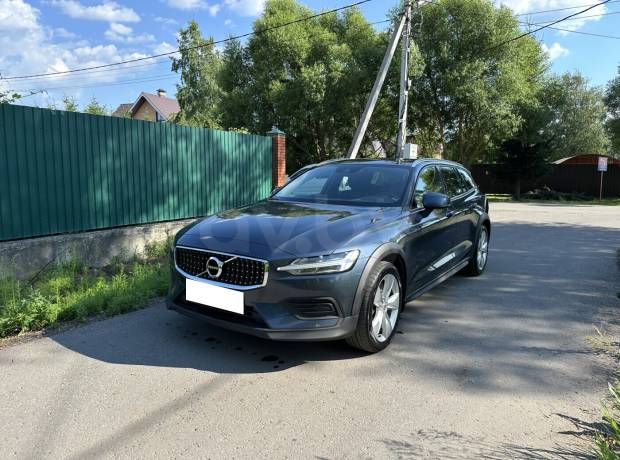 Volvo V60 Cross Country II