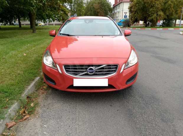 Volvo V60 I