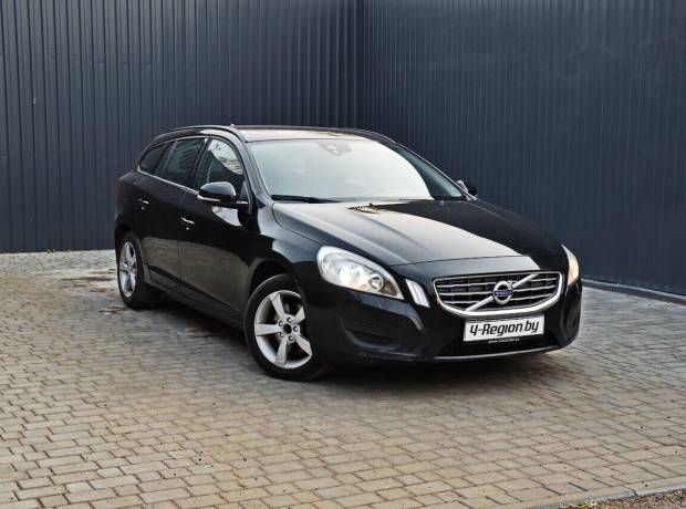 Volvo V60 I