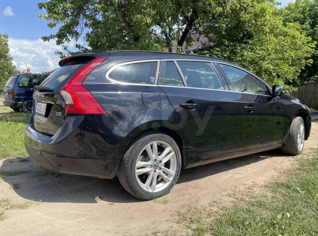 Volvo V60 I